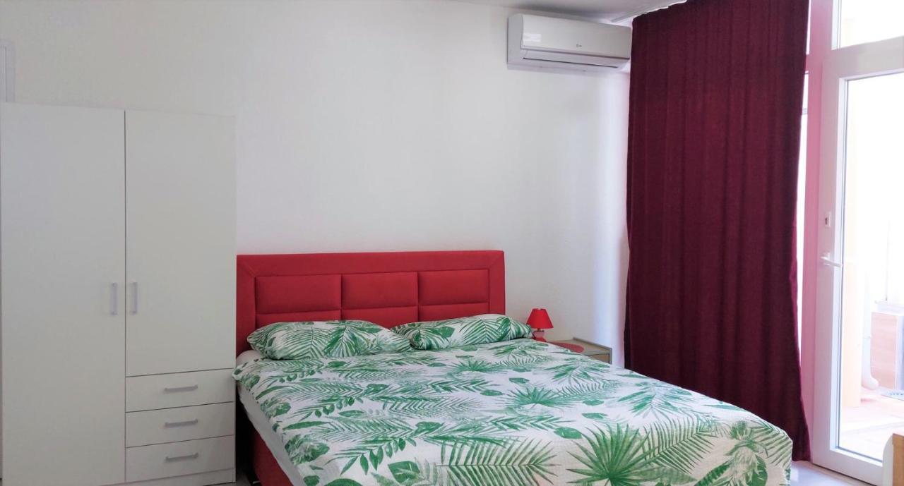 Amore House With Apartment Умаг Экстерьер фото